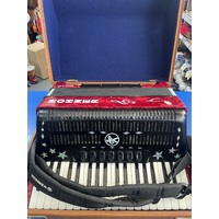 SECOND HAND HOHNER BRAVO III 96 BASS PIANO ACCORDION