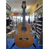 SECOND HAND YAMAHA 3/4 CLASSICAL GUITAR