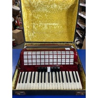 SECOND HAND 120 BASS PIANO ACCORDION